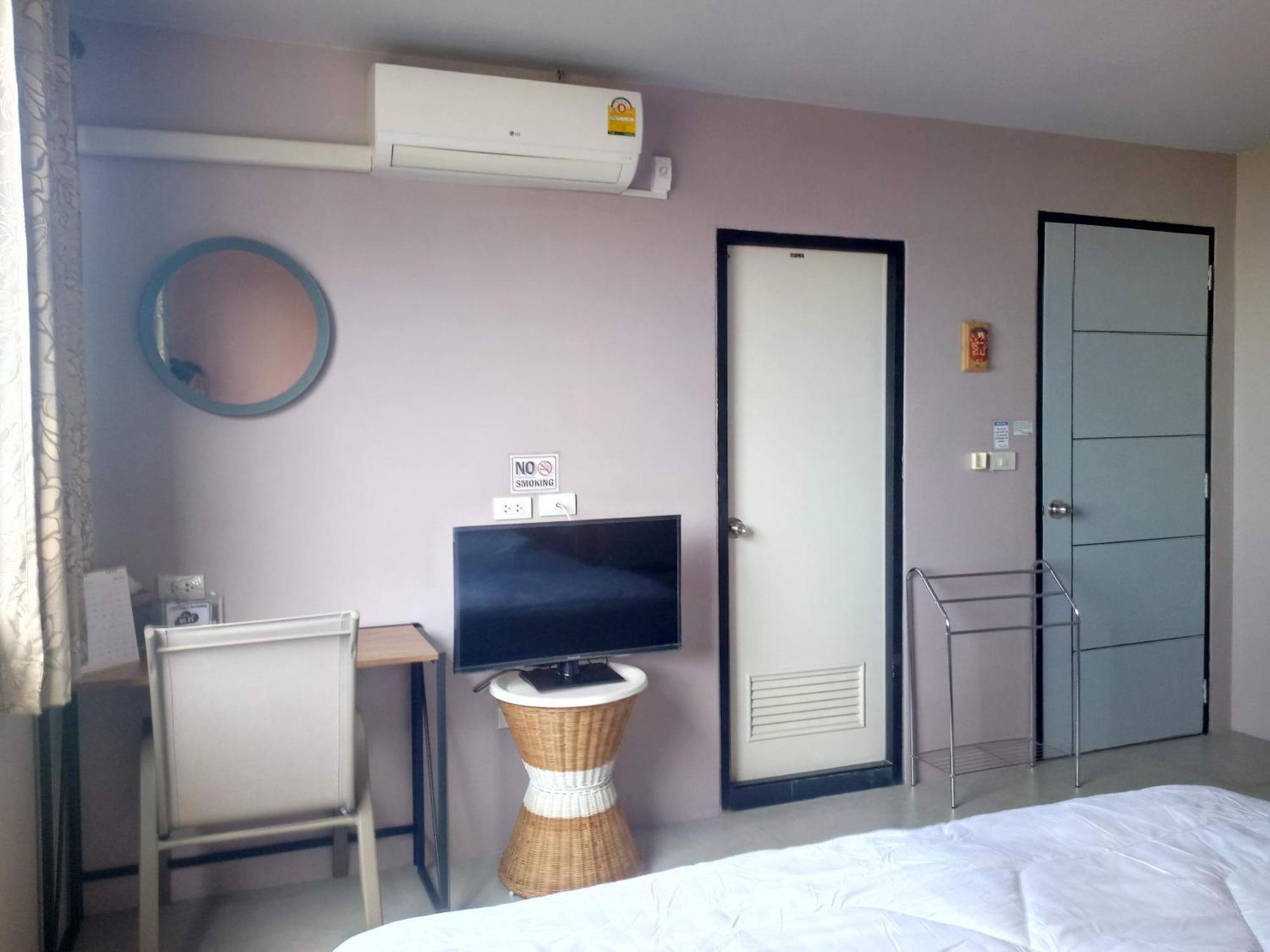 In Phuket House Hotel Exterior photo