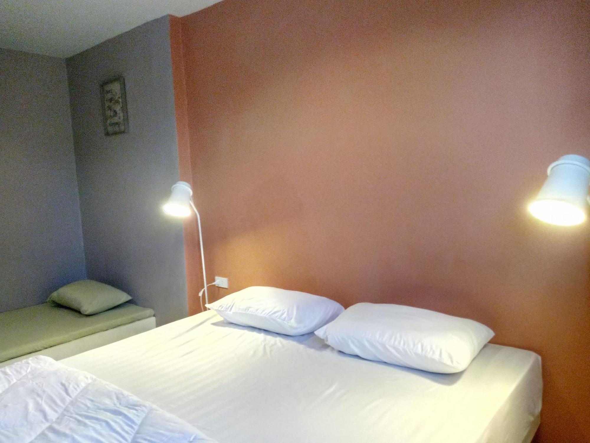 In Phuket House Hotel Exterior photo