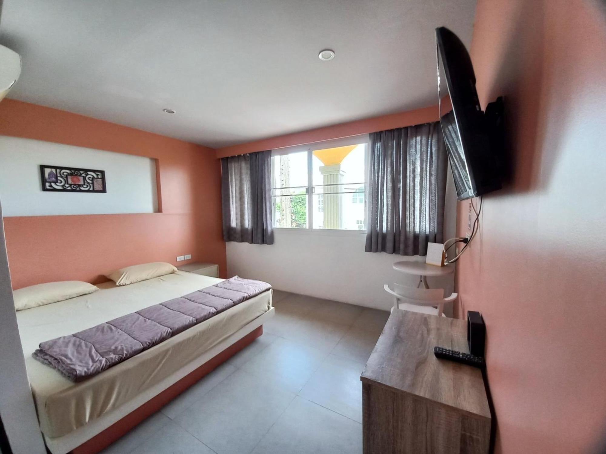 In Phuket House Hotel Exterior photo